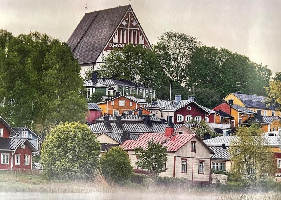 Porvoon Helmi Viehattava Asunto Joen Rannassa Екстер'єр фото